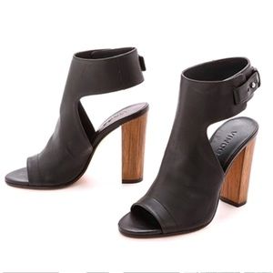 😎Vince Addie Wood Heel Sandal